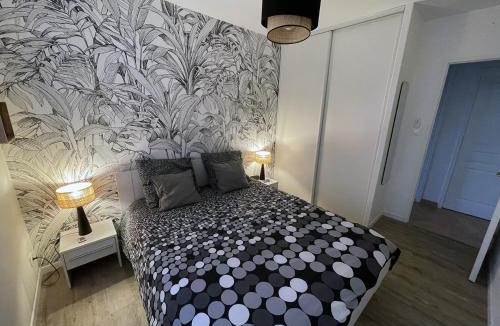 Mortagne-sur-Sevre Bed & Breakfast | 1 chambre d'hôte moderne au calme à 15mn du Puy du Fou