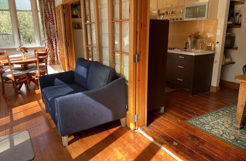 Naseby House | 1 Channel Rd Naseby