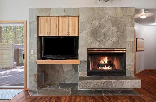 Sunriver House | 1 Colonial
