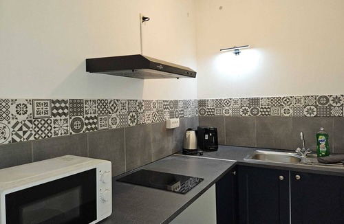 Bastide Saint-Louis Apartment | 1- Cosy Studio Centre-ville