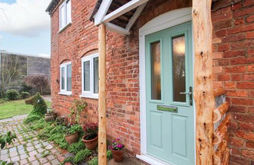 Great Witley House | 1 Dingle Cottage