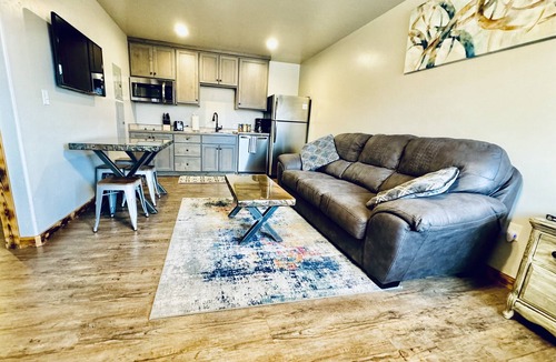Moab South Valley House | #1 Dog and ADA Friendly, Walking distance to Hiking Trails