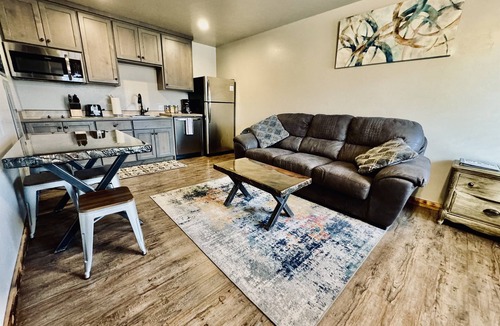 Moab South Valley House | #1 Dog and ADA Friendly, Walking distance to Hiking Trails