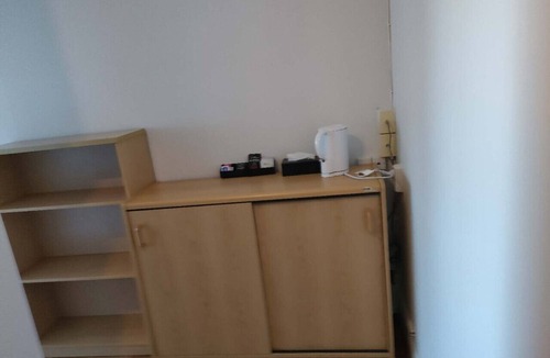 Auckland Apartment | 1 Double 2 single 2 Sofa Beds Suite 4