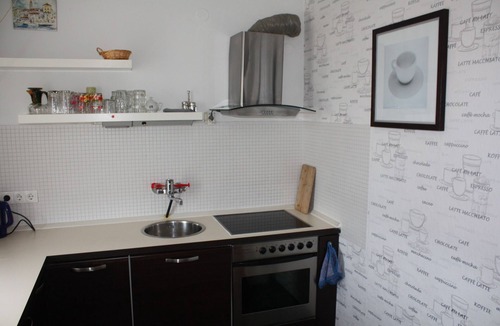 Seget Donji House | 1. Floor 2- room apartment, 2x bathroom, 2x air conditioning, balcony, sea view