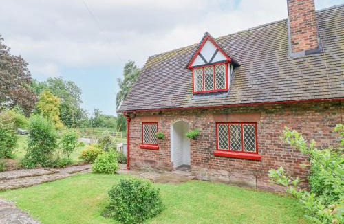 Tarporley House | 1 Fountain Cottages