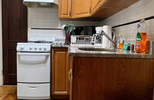 North Brookline Apartment | 1 FREE parking spot - Coolidge Corner-Close to T