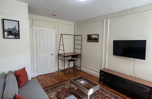 North Brookline Apartment | 1 FREE parking spot Coolidge Corner 1 bed Vrbo
