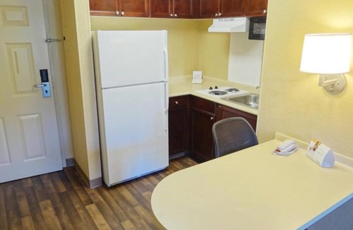 Secret Cove Apartment | 1 Full Bed | ADA/Tub/Non-Smoking/Kitchen