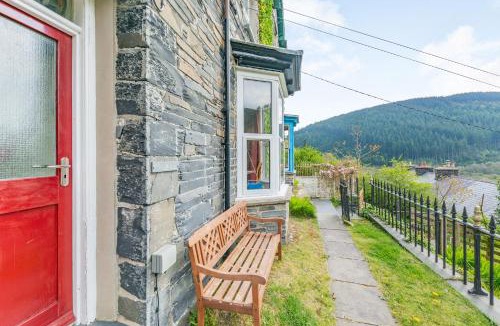 Corris Apartment | 1 Isygraig
