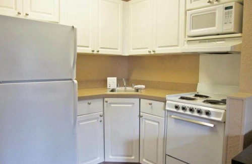 Tougaloo Apartment | 1 King Bed | Hearing Accessible, Kitchen