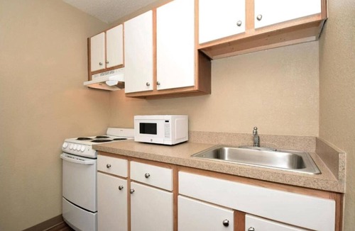 Tougaloo Apartment | 1 King Bed | Hearing Accessible, Kitchen