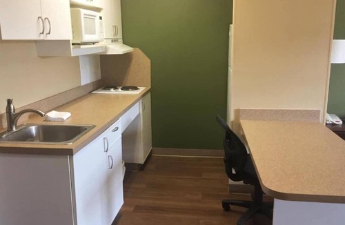 Rochester Apartment | 1 King Bed | Non-Smoking, Kitchen, Shower