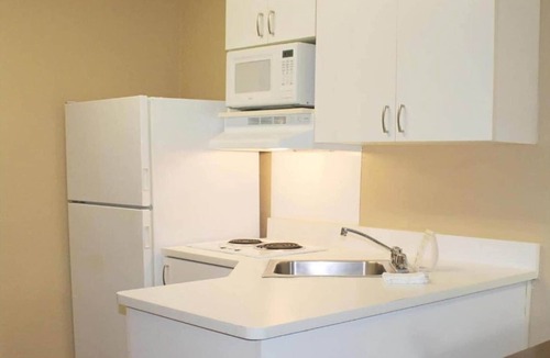 Fishkill Apartment | 1 King Bed | Non-Smoking, Kitchen, Shower