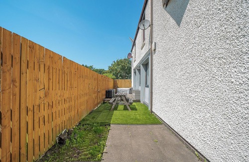 Moffat Cottage | 1 Ladyknowe - UK39970