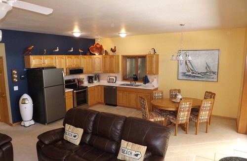 La Pointe Condo | # 1 Lakeside