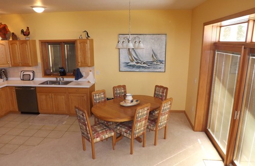 La Pointe Condo | # 1 Lakeside