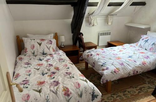 Couesmes-Vauce House | 1 Le Petit Bure