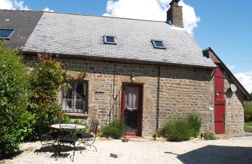 Couesmes-Vauce House | 1 Le Petit Bure