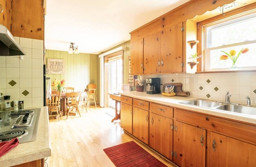 Paradise Cottage | 1 level-3 Bed Cottage