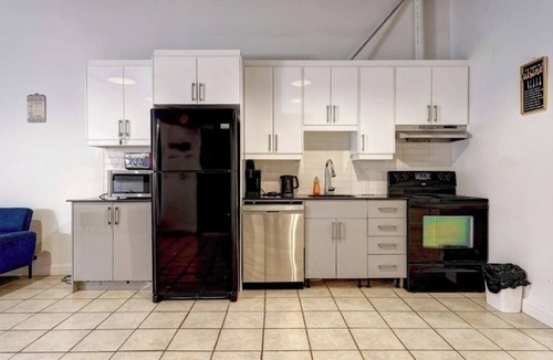 La Petite-Patrie Apartment | #1 - Loft - Plaza St-hubert - Montreal Center