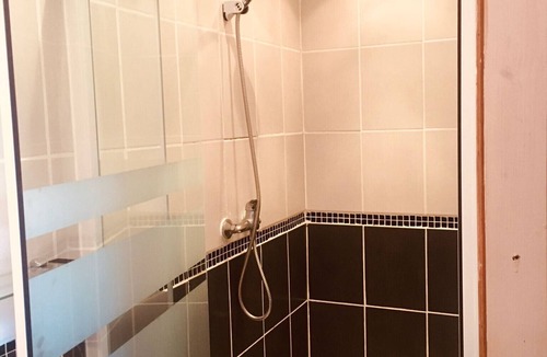 Ecueille Bed & Breakfast | 1/Logement 2 pers sdb privée wifi-cuisine commune