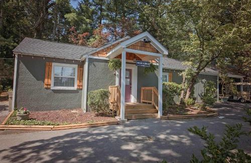 Lookout Mountain Bed & Breakfast | 1- Lookout Mountain Cottage