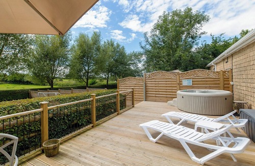 Radstock Cottage | 1 Luckington Stables-W8321