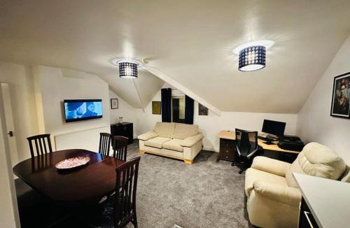 Derby Apartment | 1 Luxe Exec Bedroom Apt Derby