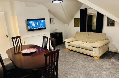 Derby Apartment | 1 Luxe Exec Bedroom Apt Derby