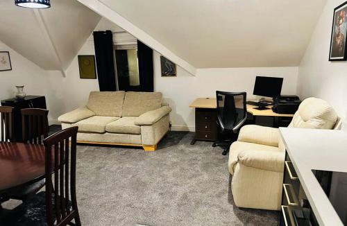 Derby Apartment | 1 Luxe Exec Bedroom Apt Derby