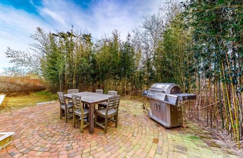 Madaket House | 1 Mi to Beach! Family-Friendly Nantucket Retreat