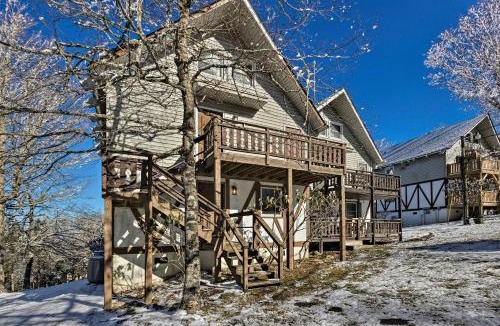 Beech Mountain House | 1 Mi to Beech Mtn Ski Resort: Home w/Large Yard