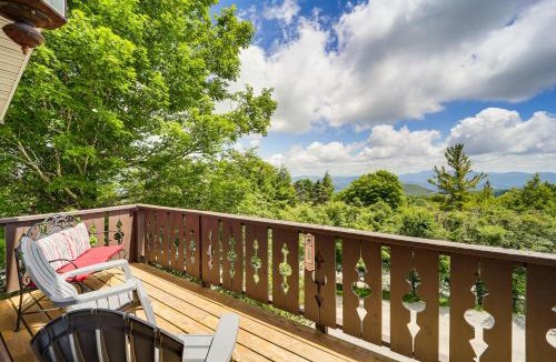 Beech Mountain House | 1 Mi to Beech Mtn Ski Resort: Home w/Large Yard