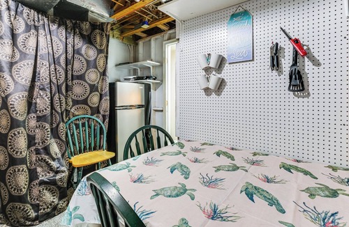 Croom Apartment | 1 Mi to Boardwalk: Convenient North Beach Apt!