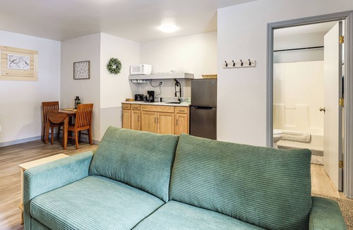 Schroon Lake Apartment | < 1 Mi to Boat Launch! Schroon Lake Basecamp