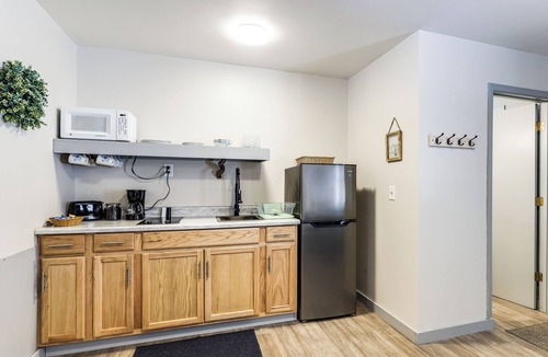 Schroon Lake Apartment | < 1 Mi to Boat Launch! Schroon Lake Basecamp