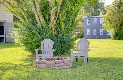 Willis Wharf House | < 1 Mi to Boat Ramp: Coastal Virginia Hideaway