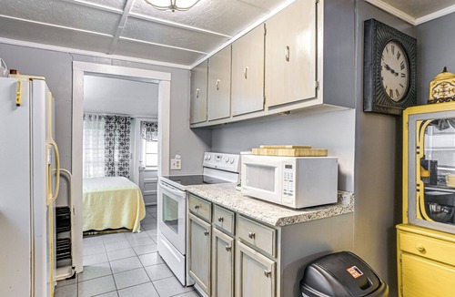 Springville House | 1 Mi to Buchanan Resort: Home w/Deck & Yard!