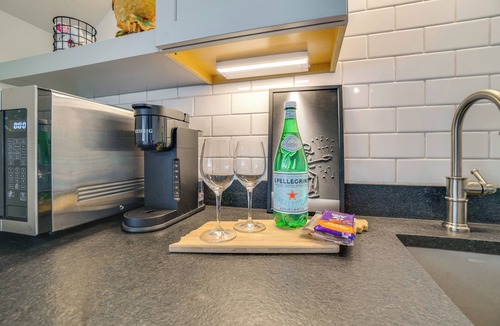 Richland Apartment | 1 Mi to Centennial Park, Couple's West End Retreat