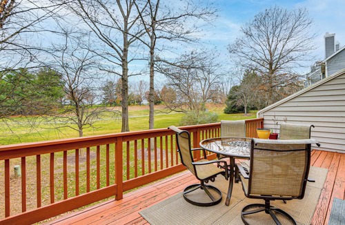 Columbia House | 1 Mi to Centennial Park: Gem w/Golf Course Views