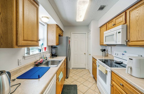 Denton House | 1 Mi to Denton Square: Family Home w/Fenced Yard!