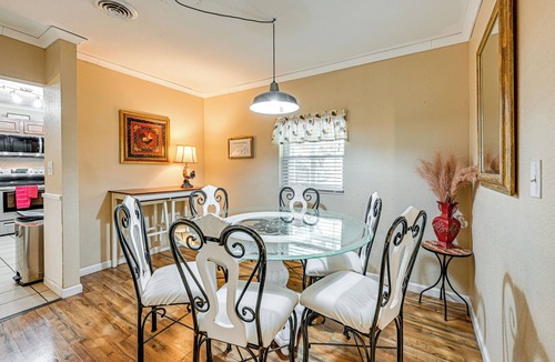 Pigeon Forge Cabin | ~ 1 Mi to Dollywood: Home w/Hot Tub & Grill