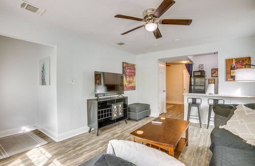 Conroe Apartment | < 1 Mi to Downtown Conroe: Charming Apartment