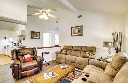 Brenham Apartment | 1 Mi to Downtown & Shopping: Quiet Brenham Home