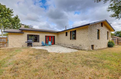 Boerne House | < 1 Mi to Dtwn: Home w/Fenced Yard in Boerne!