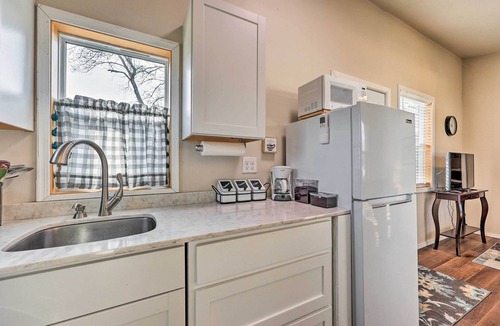 Rogers House | 1 Mi to Dtwn Rogers: Convenient Getaway w/Patio