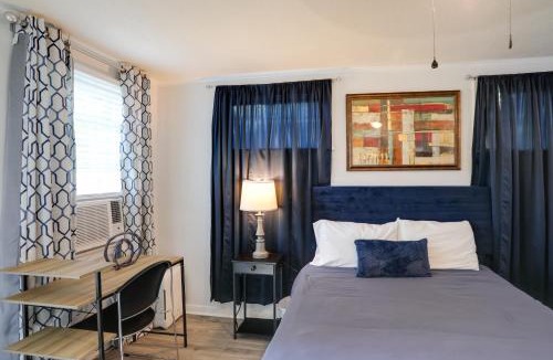 Greenwood Apartment | < 1 Mi to Dtwn: Updated Studio in North Greenwood!