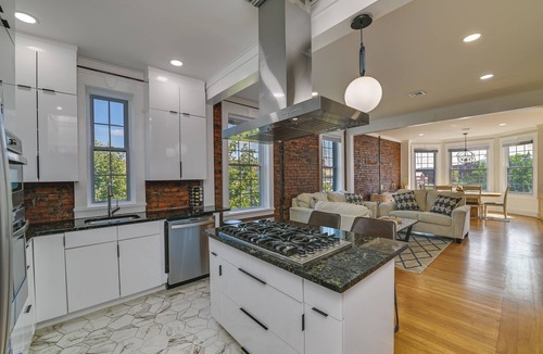 Cohoes Apartment | 1 Mi to Falls View Park: Convenient Cohoes Retreat