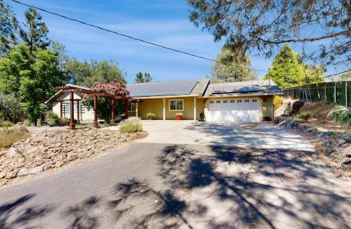 Copperopolis House | 1 Mi to Lake Tulloch: Home w/Patio Oasis & Pool